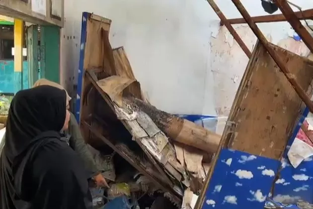 Gedung Rusak Parah! Ratusan Siswa SD di Jaksel Terpaksa 'Mengungsi' ke Sekolah Lain