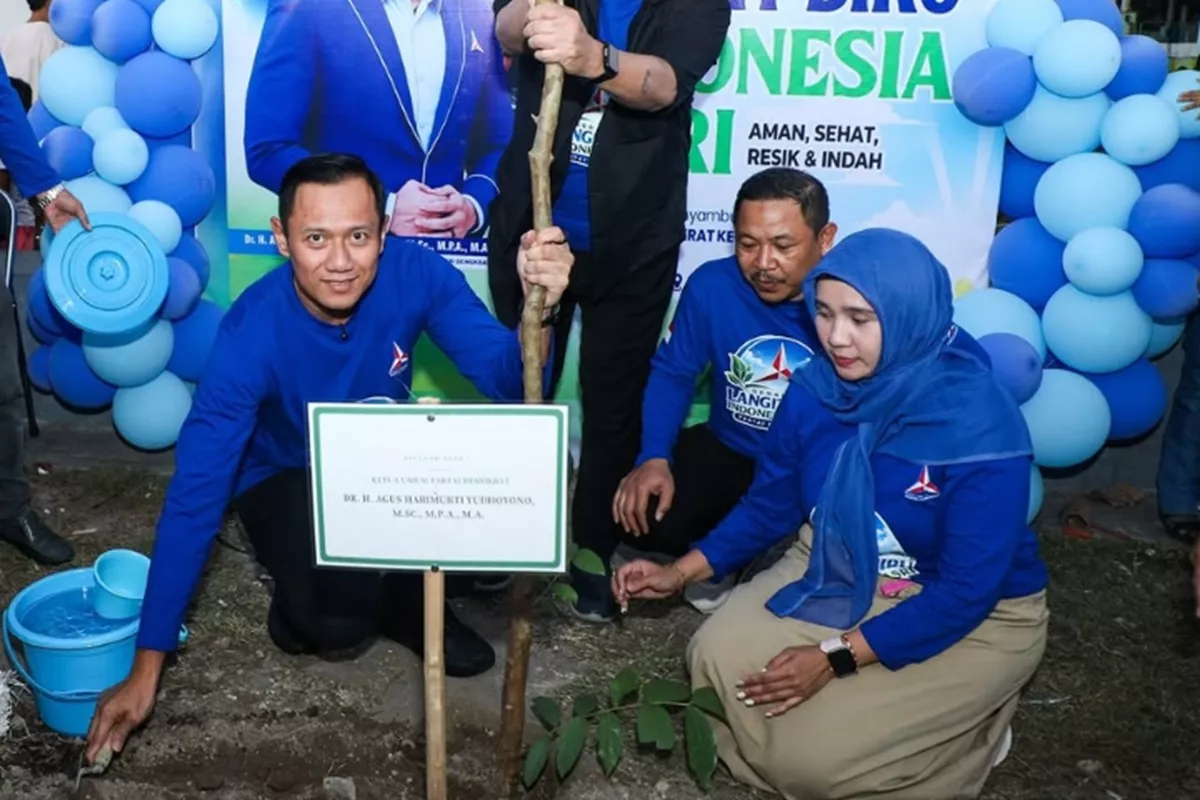 Aksi Nyata HUT ke-25: AHY Cetak Karakter Kader Demokrat Lewat Gerakan Langit Biru!