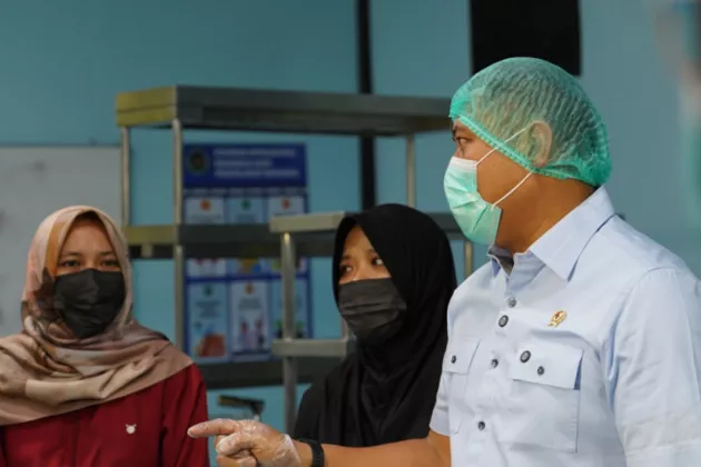 Gebrakan Baru Bos BGN: Terbakar Komitmen, SPPG Bandel Siap Dihentikan!