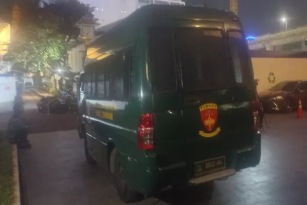 Mobil Tahanan Siaga! Eks Jampidsus Febrie Adriansyah Terancam Langsung Ditahan Malam Ini?