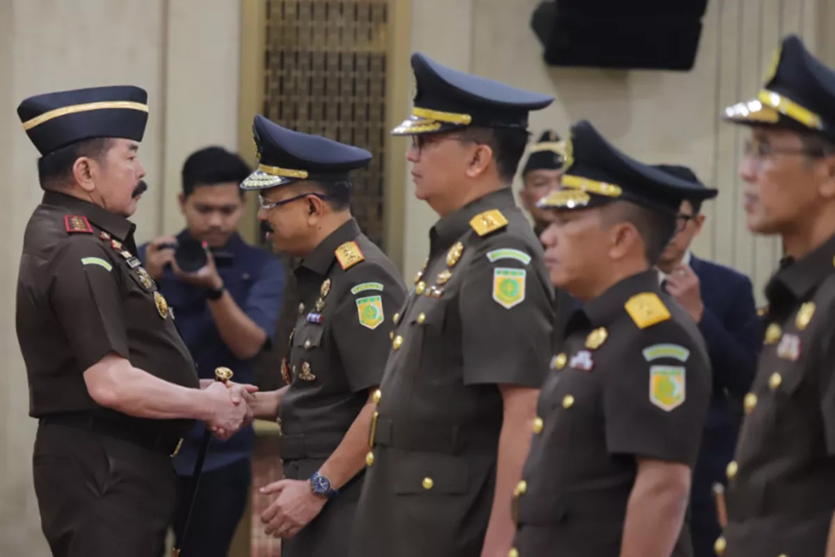 Rombakan Besar Korps Adhyaksa: Jaksa Agung Lantik 6 Pejabat Eselon I, Kuntadi Resmi Jabat Jampidsus