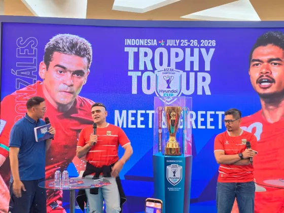 TROFI PIALA AFF 2026 TIBA DI INDONESIA! Bambang Pamungkas dan Cristian Gonzales Siap Sapa Fans di Jakarta