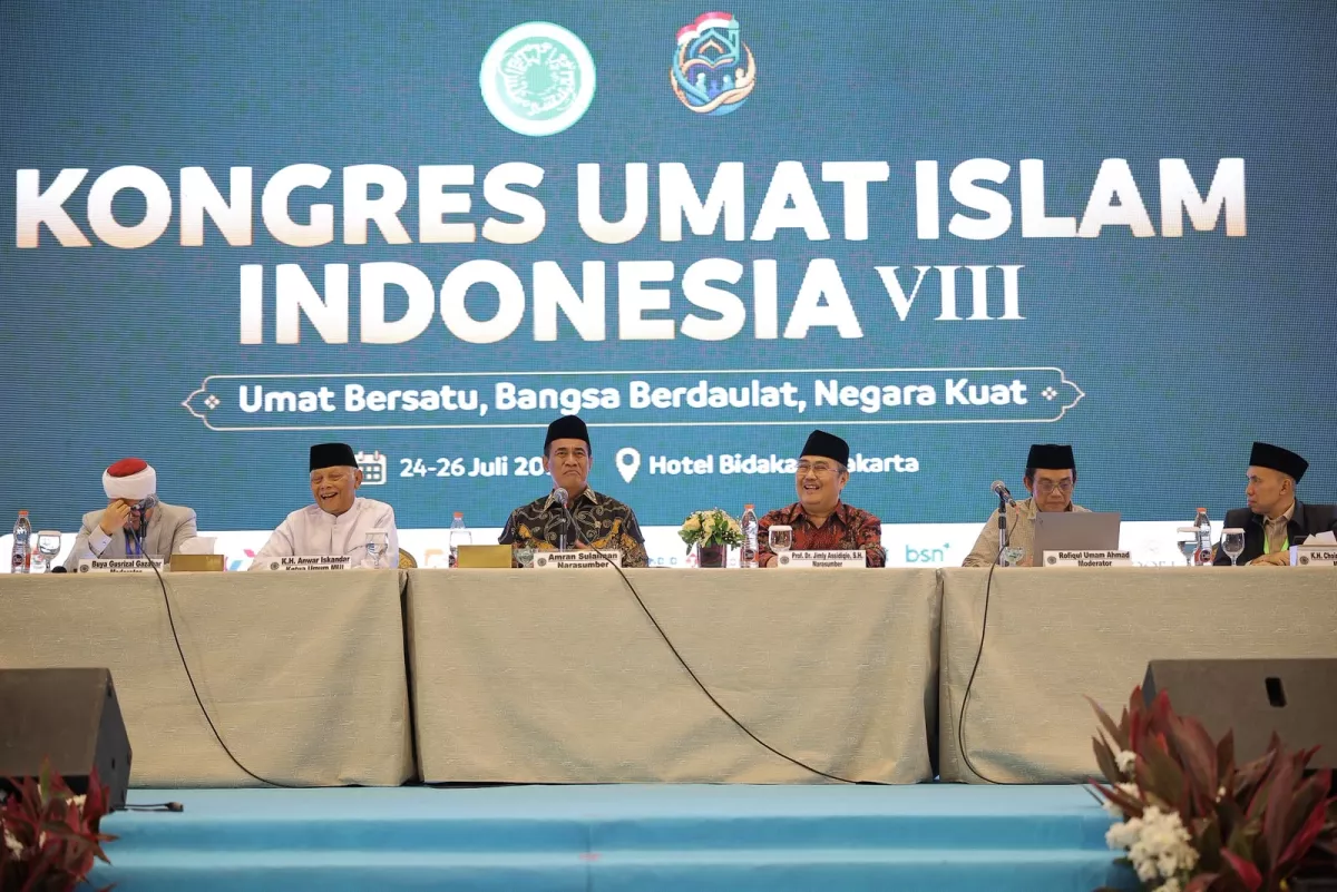 Peserta Kongres Umat Islam Indonesia VIII: Presiden Punya Tiga Mentan Amran, Selesai