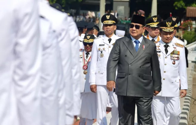 Prabowo Lantik 1.204 Pamong Praja Muda IPDN, Siap Bertugas hingga Wilayah 3T
