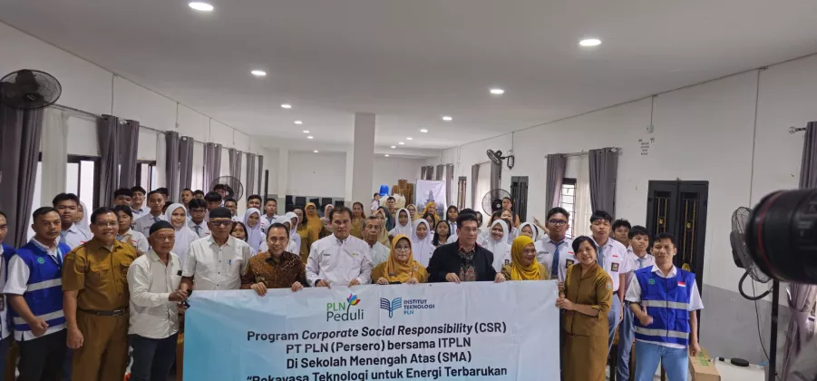 ITPLN Bekali Pelajar Sumut Soal Energi Bersih, dari PLTS hingga Sampah