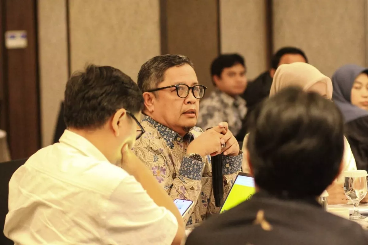 Kejar PLTS 100 GW, Akademisi ITPLN Minta RI Tak Terburu-buru