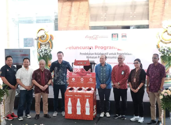 Coca-Cola System dan M Mart Luncurkan Inisiatif Recycle Me di Bali