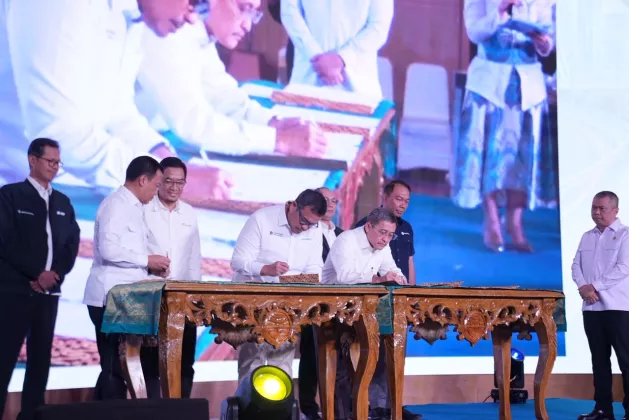 Hutama Karya Tandatangani Kerja Sama Integrasi Blu-E dalam Rangkaian Launching ETLE HUB