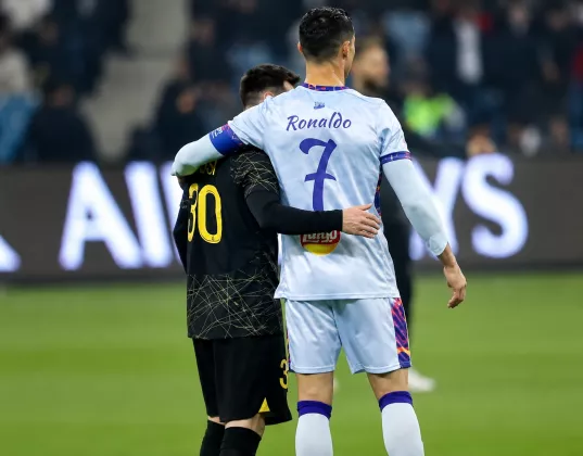 Cristiano Ronaldo Kirim Pesan Haru untuk Lionel Messi yang Berduka: Peluk Erat untuk mu, Tetap Kua Leo..