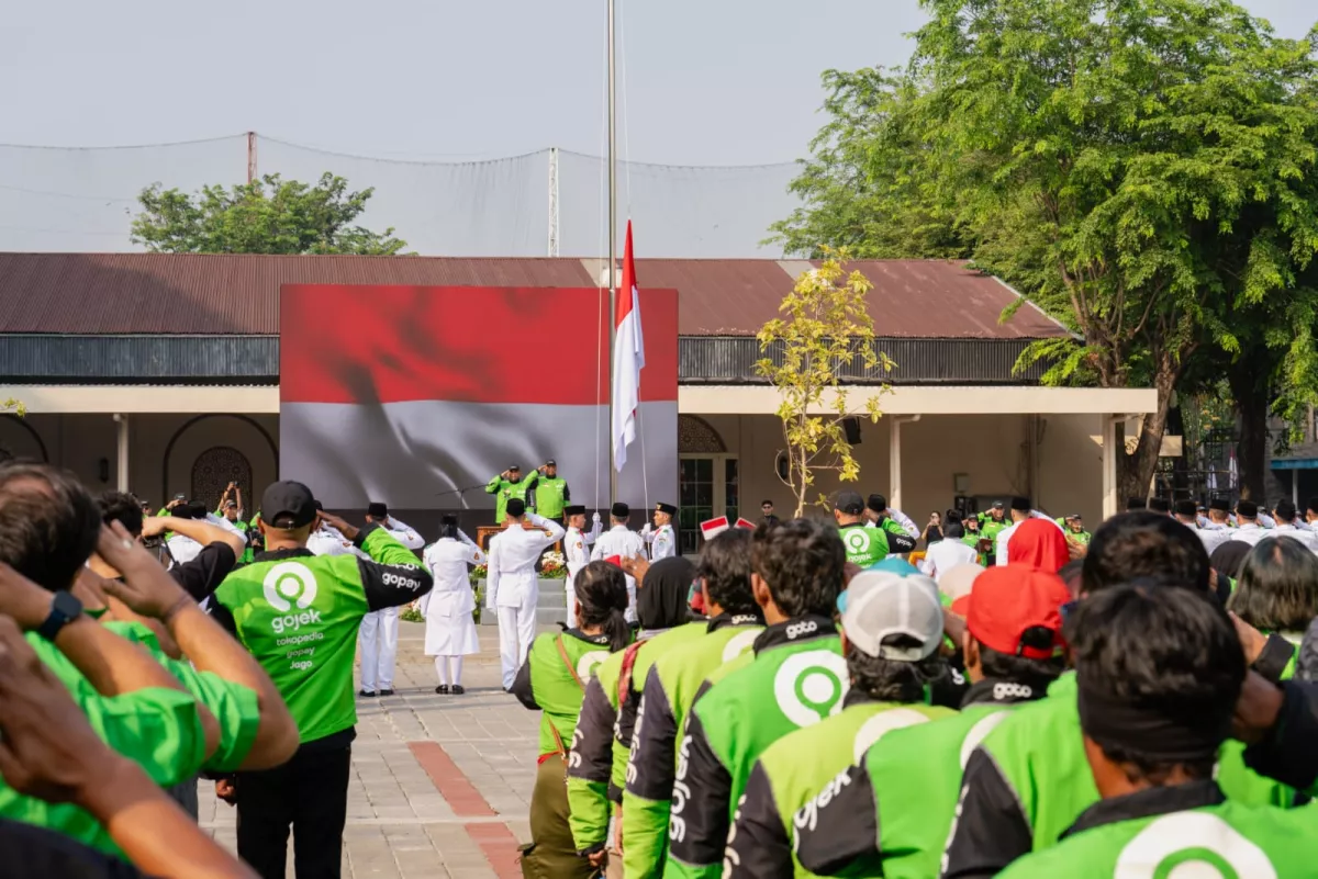 Gojek Paskibra Bikin Merinding, 47 Driver Jadi Pengibar Bendera HUT RI ke-81