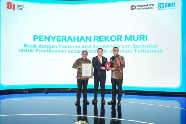 Hadir Serentak di 131 Lokasi dengan Penawaran Menarik, BRI KKB National Expo Torehkan Rekor MURI