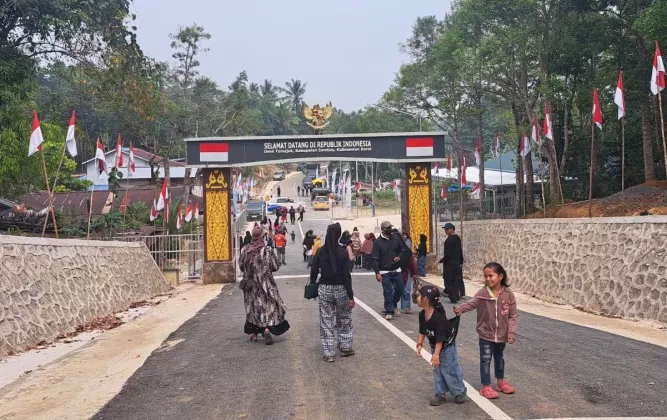 BNPP RI Catat Antusiasme Masyarakat Perbatasan di PLB Temajuk Sehari Setelah Peresmian
