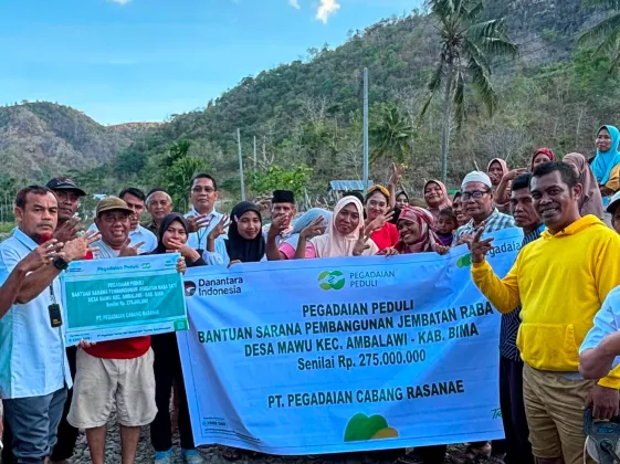 Pegadaian Peduli, Salurkan Bantuan Untuk Pembangunan Jembatan Raba Sa’u Desa Mawu
