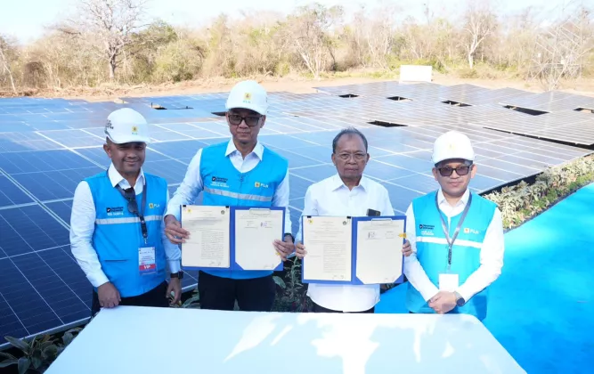 Dukung Program PLTS 100 GWp, PLN-Pemprov Bali Kolaborasi Percepat Pengembangan Infrastruktur Energi Bersih