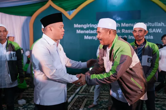 Menhub Hadir Mengiringi Keberangkatan 70 Mitra Driver Gojek ke Tanah Suci