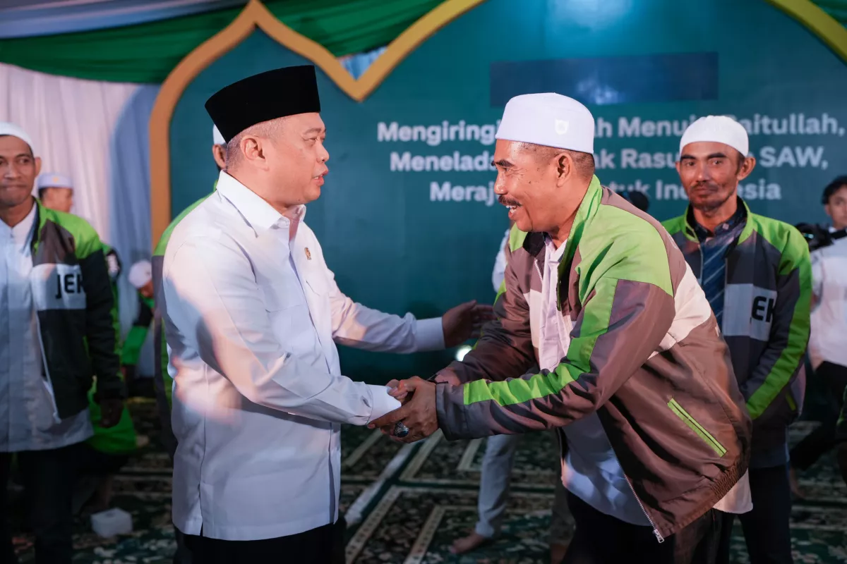 Menhub Hadir Mengiringi Keberangkatan 70 Mitra Driver Gojek ke Tanah Suci