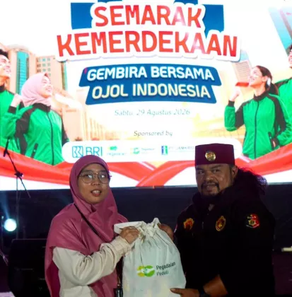 Semangat MengEMASkan Indonesia, Pegadaian Salurkan 1.000 Paket Sembako untuk Pengemudi Ojek Online