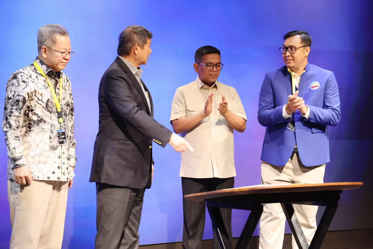 Di Depan Hashim, Gubernur Andra Sampaikan Dampak Program Asta Cita Presiden Terhadap Kesejahteraan Masyarakat Banten