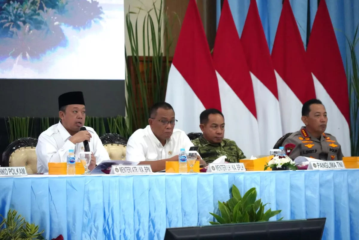 Menteri Nusron Peringatkan Pengusaha: Kebakaran Lahan Dapat Batalkan HGU