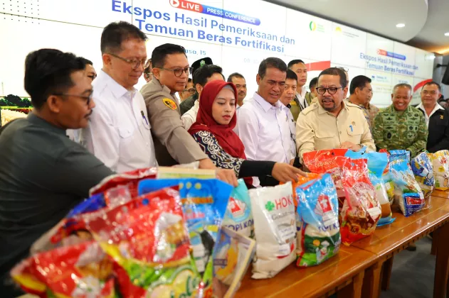 Mentan Amran Ungkap 25 Merek Beras Fortifikasi Diduga Bermasalah, Ditarik dan Diproses Hukum