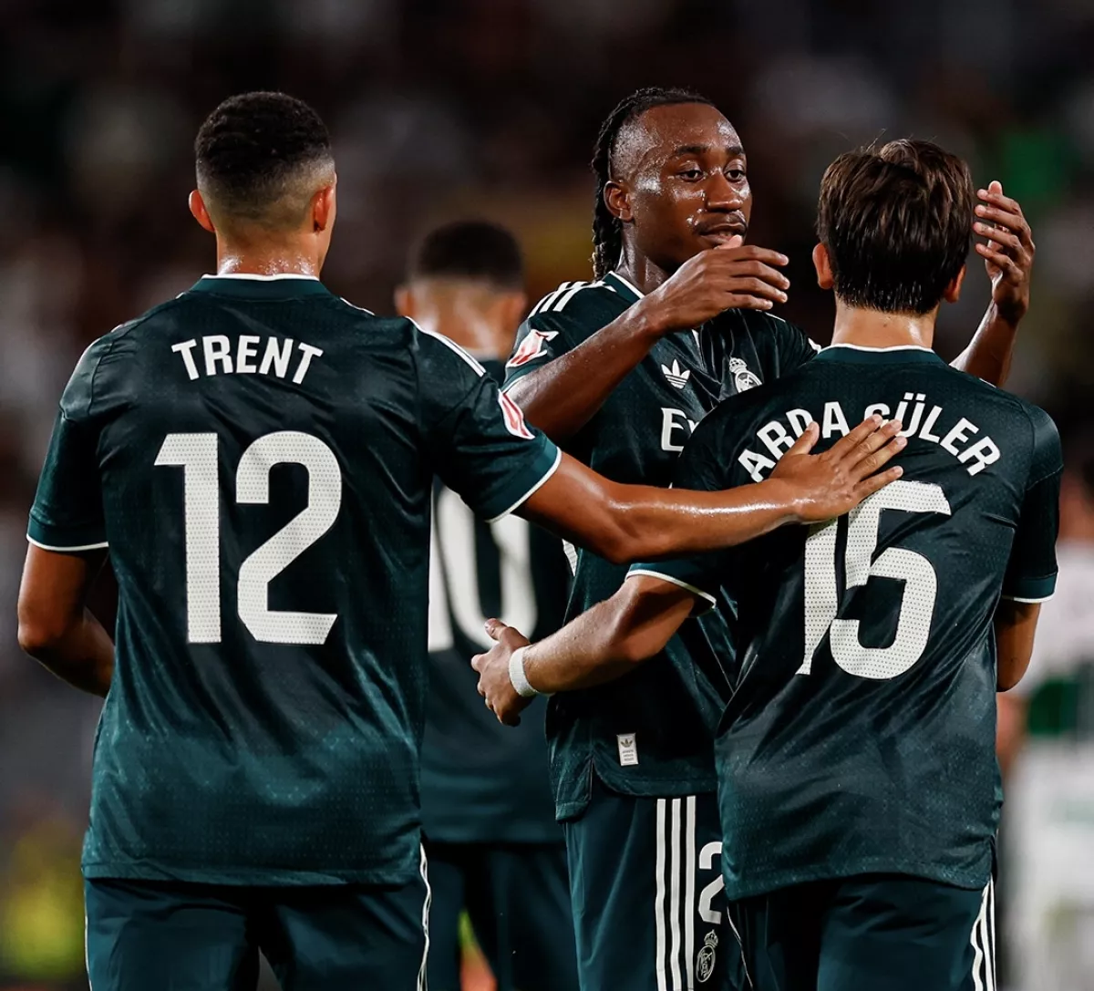 Real Madrid vs Elche: Los Blancos Menang 3-2 Berkat Gol Carlos Espi