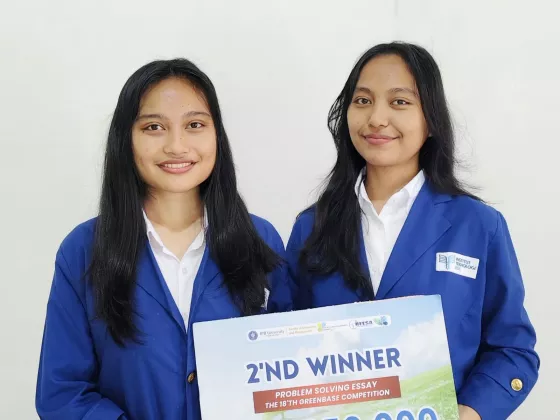 Gagas PLTS Tanpa Modal Besar, Mahasiswa Kembar Ini Sabet Penghargaan
