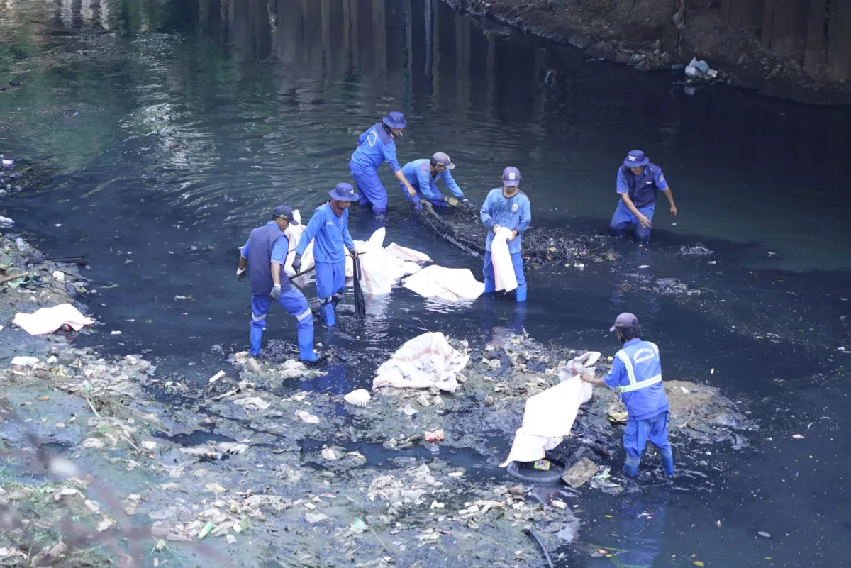 Peringati Hari Sungai dan World Cleanup Day, TelkomGroup Angkut
