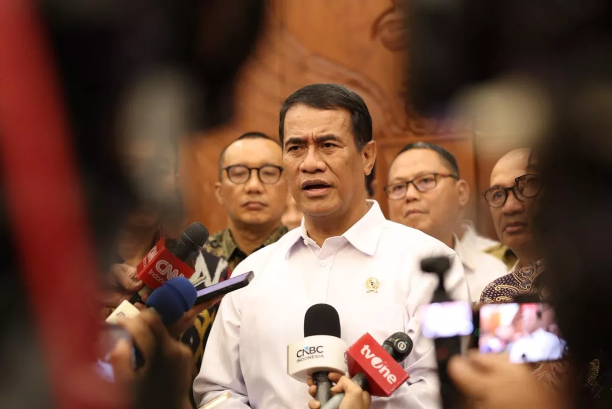 Perkuat Pasokan Beras Premium ke Ritel, Mentan Amran ke Bulog : Bila Perlu Kali Tiga, Beras Banyak