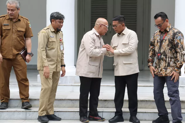 Gubernur Banten Andra Soni Minta Penataan Kabel SJUT Selaras dengan Program Indonesia Asri