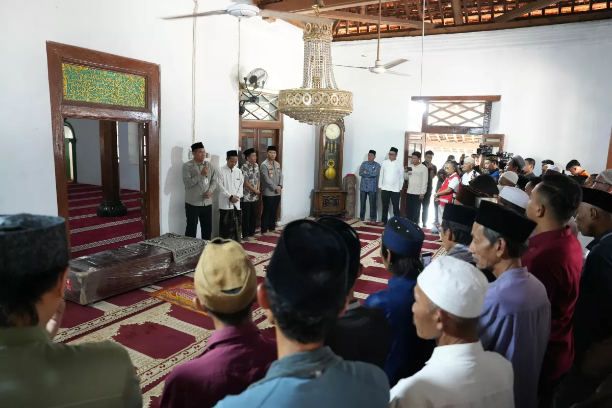 Pemprov Banten Antarkan Pemakaman Surakman Korban Hilang di Selat Sunda