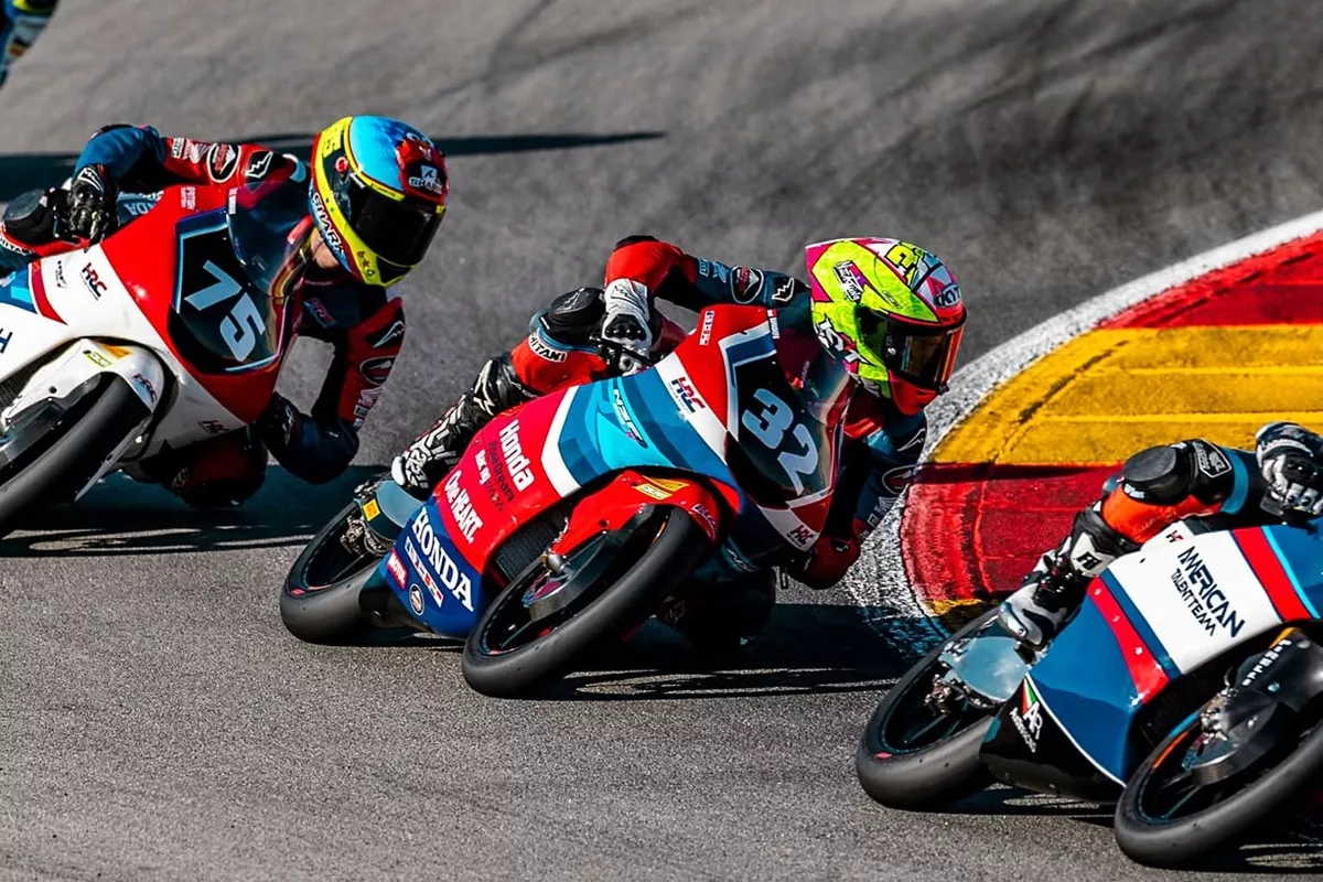 Kiandra Ramadhipa Sabet Posisi Runner Up Race 1 Moto3 Junior Aragon