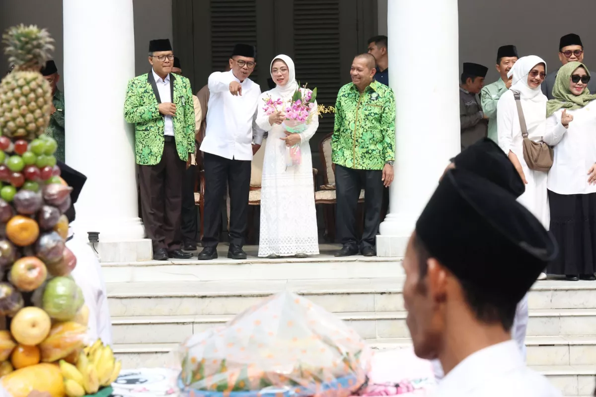 Lestarikan Tradisi Banten, Gubernur Andra Soni: Usulkan Karnaval Panjang Mulud Jadi Agenda Budaya Berkelanjutan
