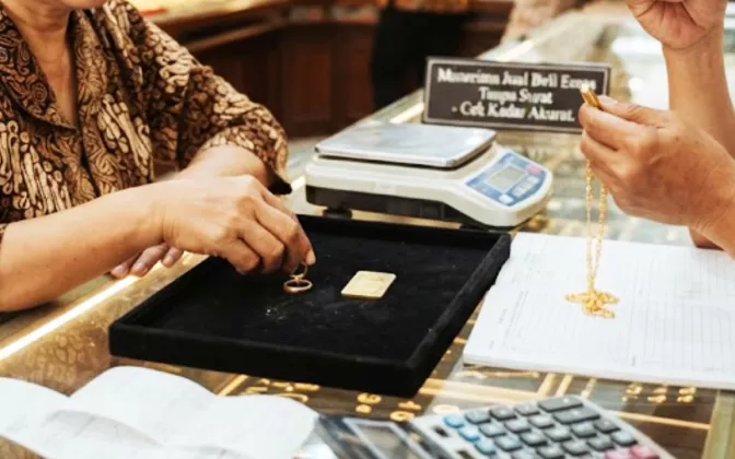 Strategi Cerdas Jual Emas Tanpa Surat: Cara Aman Hindari Potongan Tinggi!