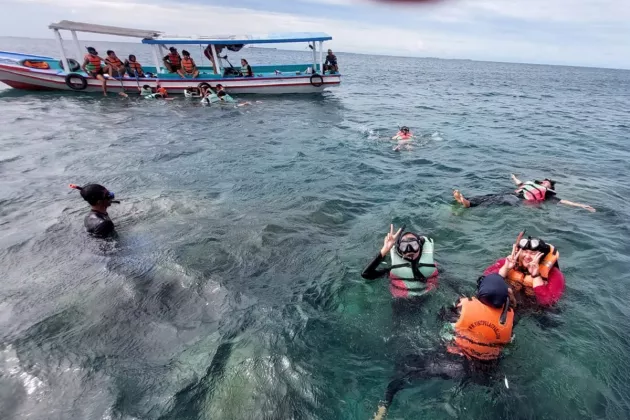Dua Hari di Pulau Pari, Liburan Singkat Penuh Arti