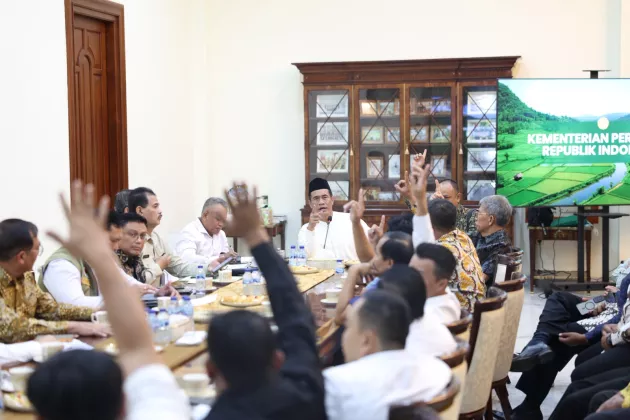 Kabar Baik untuk Peternak, Mentan Amran Bangun Tiga Pabrik Tepung Telur dan Daging