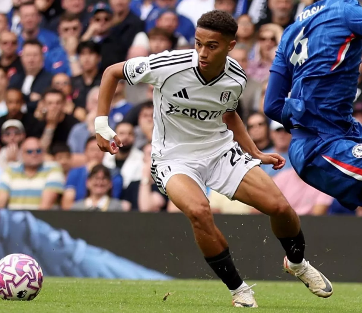 Wonderkid Jadi Rebutan MU dan Liverpool, Fulham Pasang Harga untuk Josh King!