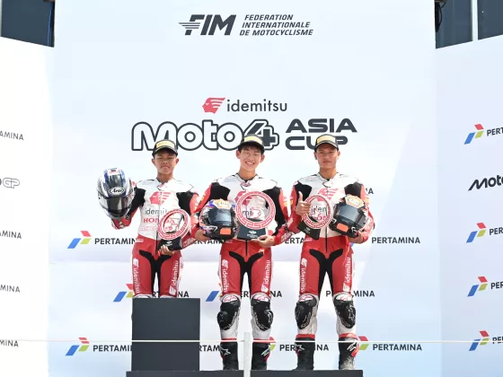 Bintang dan Resky Rebut Podium Moto4 Asia Cup 2026 di Mandalika