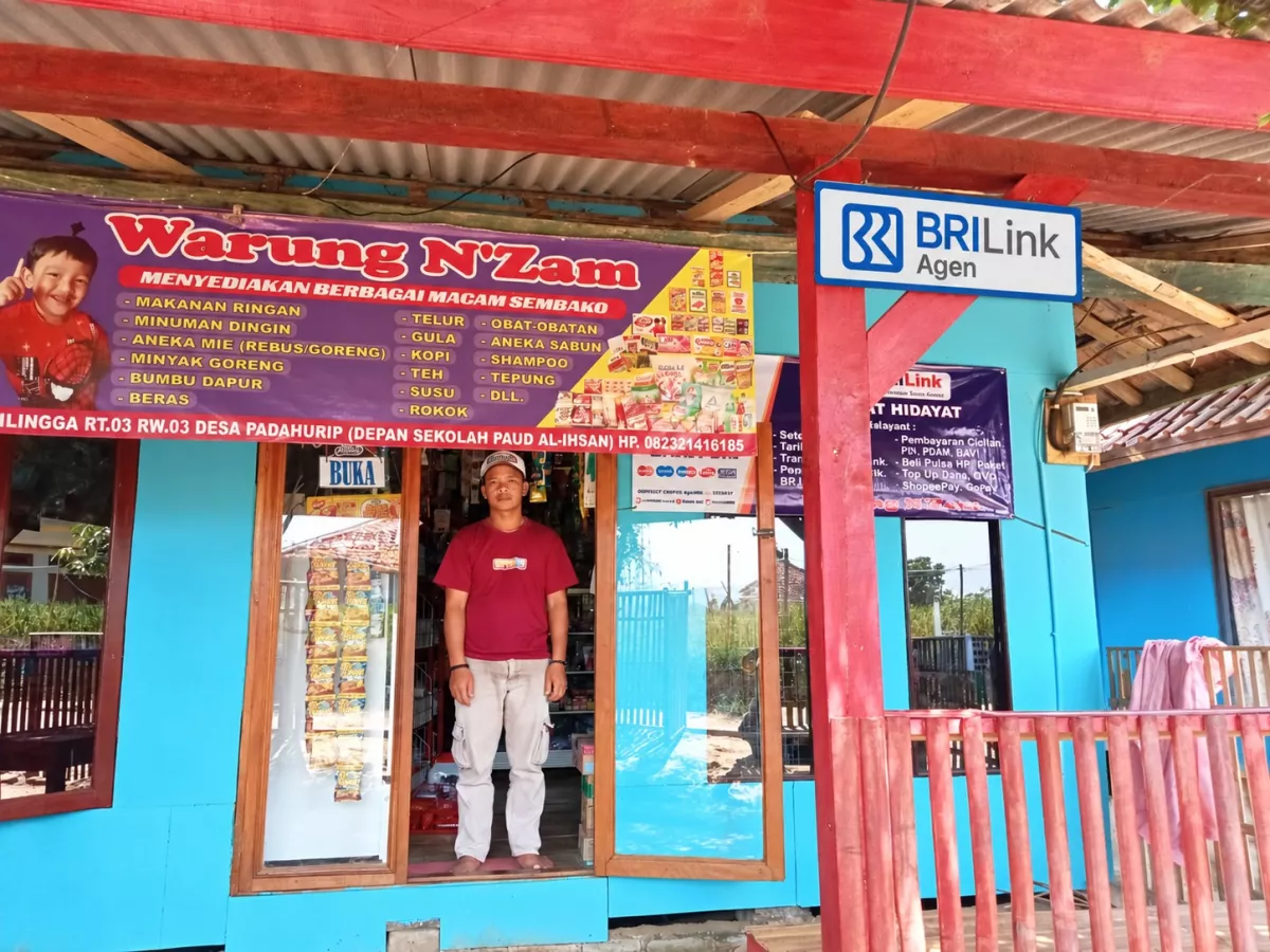 Berawal dari Jualan Gorengan, Rahmat Kini Kembangkan Warung Sembako Berkat KUR BRI