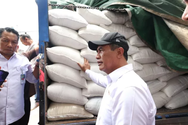 Mentan Amran: “Biadab! Beras Subsidi untuk Rakyat Miskin Dioplos, Dijual sebagai Premium